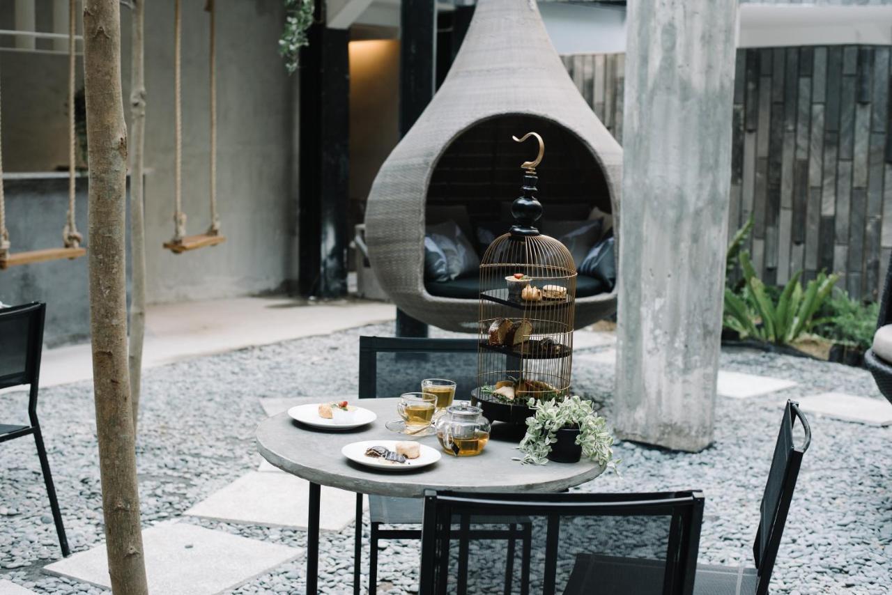 Lloyd'S Inn Bali Seminyak  Exterior photo